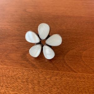 Cute flower ring🌼